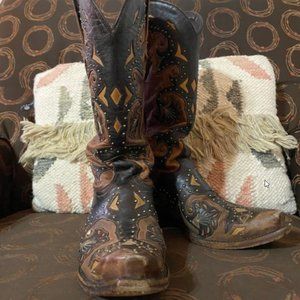 Beautiful Women's Lucchese Overlay Studded Boots